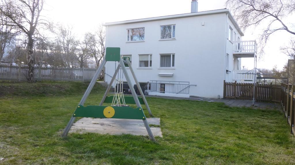 Amma Guesthouse Акурейри Экстерьер фото